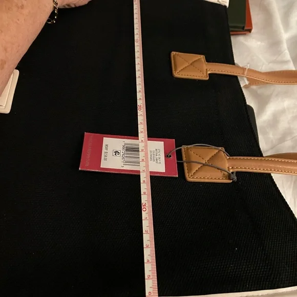 NWT Vince Camuto  Saly Blk Canvas, cream leather trim sides/bottom & ID beauty. - Picture 12 of 15